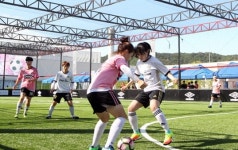 롯데몰 은평에서 열린 여자 풋살대회