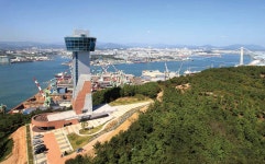 울산대교 전망대, 동구 관광산업 효자 주말 방문객 최대 4,400여명…울산관광 필수코스 자리매김