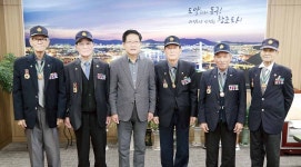 권명호 동구청장, 6·25 참전유공자회 임원진과 환담