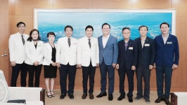 하데스클럽영남본부 | 밝은사회 국제클럽 영남본부 임원진, 시청 방문