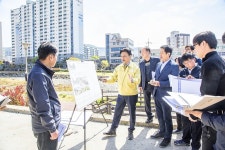 이동권 북구청장, 매곡천 하천 정비사업 현장점검