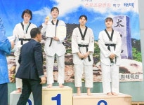 울산 효정고 송다빈·김난경, 제49회 협회장기 태권도대회 금메달
