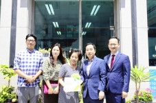 울산 남구 신정동 수림플라워 초록우산 나눔현판 전달