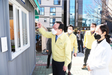 송철호 시장, 남구보건소 선별진료소 격려 방문