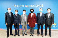 노옥희 울산교육감, 고등학교 교장단 환담