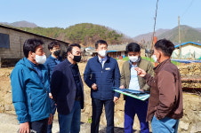 울산 울주군의회 경제건설위원회, 두서면 신기마을 마을안길 민원 현장 방문