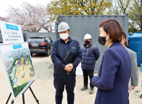 노옥희 울산교육감, 꿈자람놀이터 증개축공사 현장점검