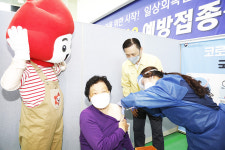 이동권 북구청장, 북구 코로나19 예방접종센터 점검