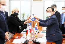 이채익 문체위원장, 프-한 의원친선협회장 면담…양국간 문화·관광 교류 협력 다짐