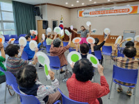 울산북구노인복지관, 명촌동서 찾아가는 우리 동네 이동노인복지관 웃음콘서트 진행