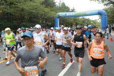 제1회 울산 동구 염포산마라톤대회 성황리 개최