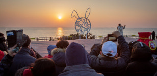 3년만에 울산 곳곳 해맞이 행사...한반도 첫 일출 간절곶, 10만 인파 운집