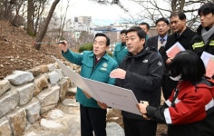 박천동 북구청장, 양정경로당 일원 사방사업 완료 현장 점검