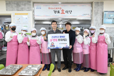 김영길 중구청장, 설맞이 복지시설 위문