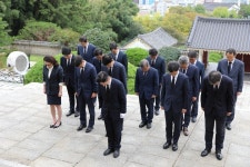 강성팔 부산국세청장, 동래 충렬사 참배