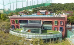 한복 입고 세배해요…울산현대국제외국인학교 어린이들 특별한 경험