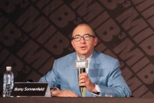 베리 소넨필드 감독 “<맨 인 블랙> 시리즈는, 이 세상에 우리가 알 수 없는 일들이 많다고 이야기하는 영화...