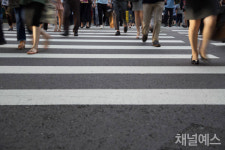 [정택용의 시 속 동네]종로1가엔 종루(鐘樓)도 없었다