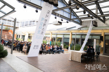 팟캐스트 <책읽아웃> 1주년 부산 공개방송 현장 