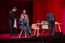 동의와 공감 사이의 거리 - 연극 <콘센트:동의>