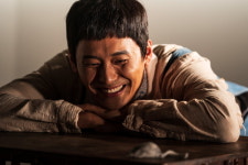 연극 <생쥐와 인간>의 레니로 인생캐릭터 만난 배우 최대훈