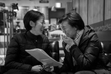 [손희정의 더 페이보릿] 읽어내기를 유혹하는 영화 ? 김초희 감독