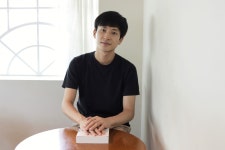 [유튜버의 책] 고민을 해결할 땐 책! ? 도서관에 사는 남자 편