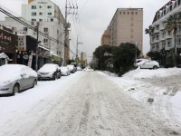 제주 폭설, 출근길 시민들…불편해도 참아야지