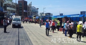 용두사미 모슬포 토요시장 역사 속으로…