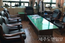 제주의료원 한국노총, 원장실 폭력?