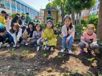 텃밭 가꾸고 인성도 가꾸고 일석이조