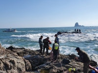 추자도서 갯바위 고립 낚시객 3명 구조