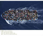 디에치디자인 | [해외통신] 밀라노에서 만난 World Press Photo 2015 | 세상의 소리를 담은 사진