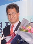 [한국대학신문직원대상/한국전문대학교육협의회장상] 박인수 씨(경인여자대학교 국제교육원)