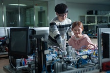 [LI NC+/우송정보대학] 글로벌 인재, 한국대표 명장 키우는 명품대학