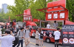 술 금지 대학축제 등장한 푸드트럭