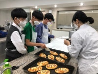 [찰칵! 현장] 경암중 학생들 대학 실습 즐거워요