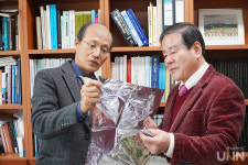 부산대 신보성 교수팀, 항아리처럼 숨 쉬는 포장지 기술 개발