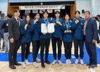 유원대 여검객들 금빛 칼날 빛났다
