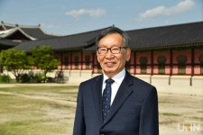 강봉원 경주대 문화유산학부 특임교수, 문화재 위원장 위촉