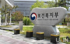 간호학과 편입 후 2년만에 학위 취득, 결정된 바 없다…보건복지부 교육부와 협의해야