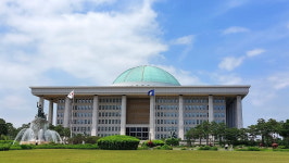 21대 국회, 당근과 채찍 입법으로 대학 발전 지원과 대학 공공성 강화 유도…잔여 회기 내 법안 처리도 필요