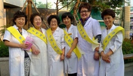 관악구 약사들 소녀 돌봄약국 홍보 위해 거리 나서