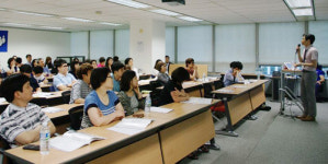 휴베이스, 셀프케어 시대 약국 경영 노하우 공유