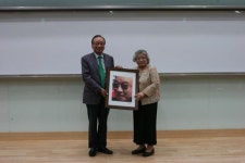 최윤환 진양제약회장 서울약대 발전공로상