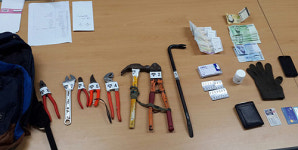 추석 휴무중 약국 3곳 침입, 졸피뎀 2천정 훔쳐