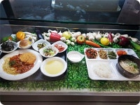 YG 뺨치는 제약사 구내식당 맛집, Follow Me~