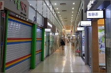 한 상가 약국만 7개…잠실새내 로컬의원·약국 각축