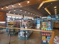 진짜 약국이야?...젊은 감성에 맞춘 젊은 약국 등장