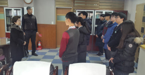 광진구약 5반, 중학생 10명에 장학금 전달